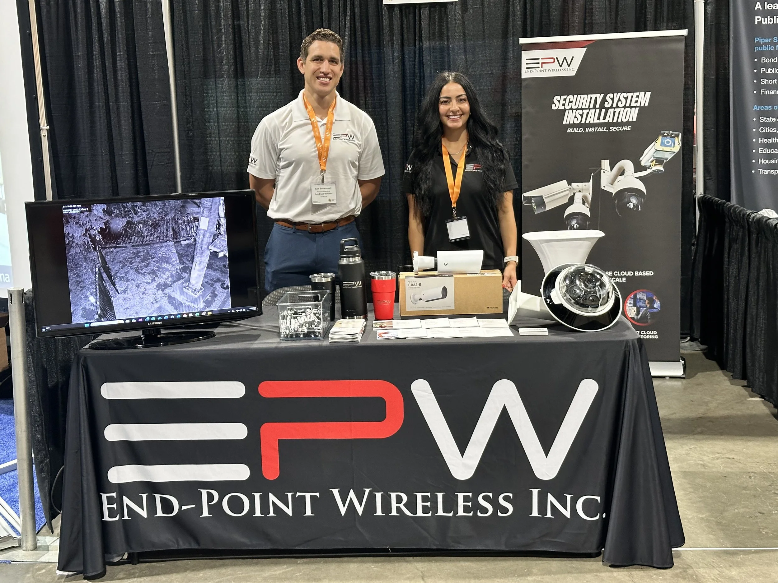 End-Point Wireless team at trade show booth